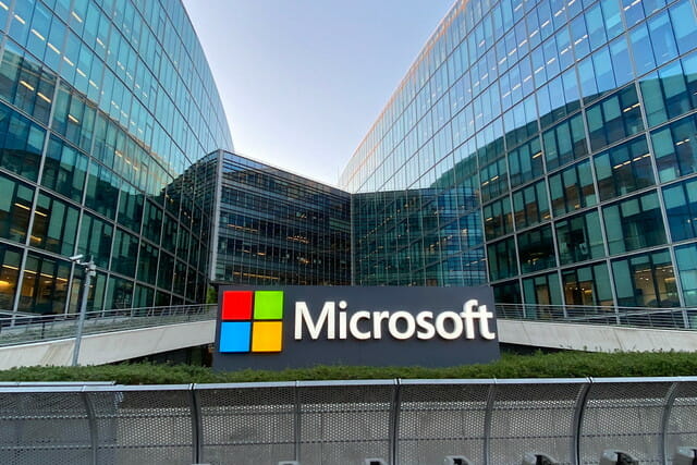 Microsoft's Earnings Beat, Expects AI to Boost Revenue Growth