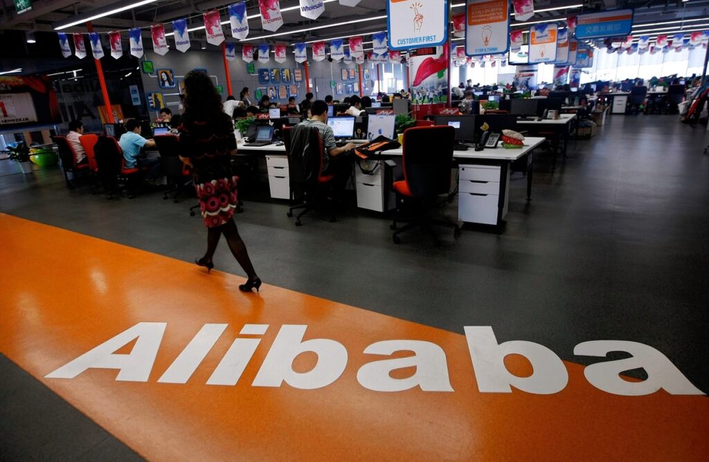 Alibaba Reports 4Q Profit Swing as Revenue Shows Growth